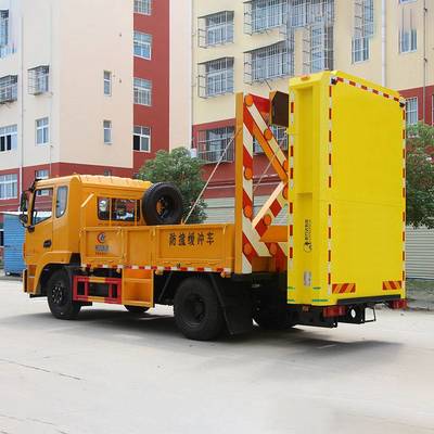 東風(fēng)錦程12T防撞車 道路施工與高速作業(yè)的安全守護者
